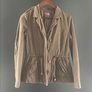 Charlotte Russe Olive Green Utility Jacket inside quited layer